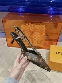 Picture of Louis Vuitton Shoes _SKULVsz35-41mnf035513574